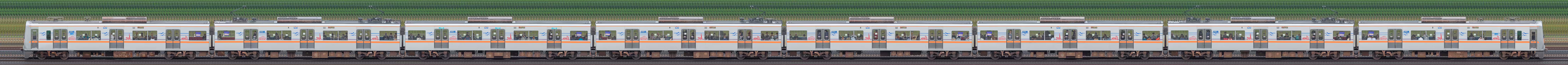 京成3000形（7次車／3050形）3052編成（デザイン変更後・海側）の編成サイドビュー