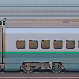 JR東日本E3系2000番台E326-2105（シルバーカラー）