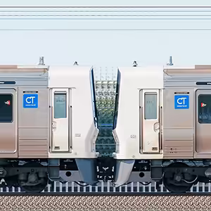 JR九州811系2000番台PM2017編成＋PM2013編成（逆サイド）