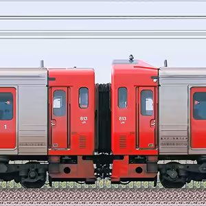JR九州813系1000番台RM1001編成＋3100番台RM3113編成（逆サイド）