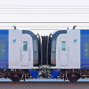 名鉄2000系「ミュースカイ」2001編成＋2002編成（海側）