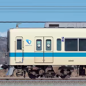 小田急8000形8061×4＋8261×6（山側）