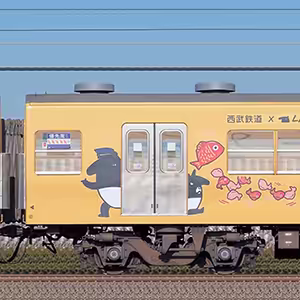 西武2000系「LAIMOラッピング電車」モハ2208