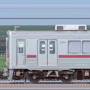 東武10000型11609編成(リニューアル車・海側)