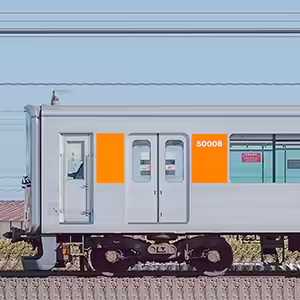 東武50000型51008編成（スカイツリーライン転属後・山側）