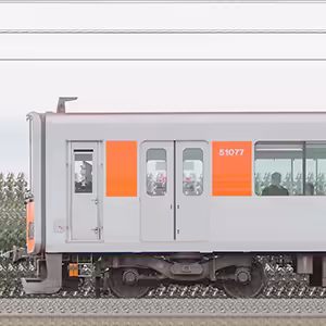 東武50070型51077編成（海側）