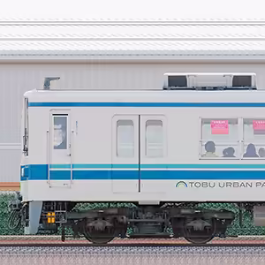 東武8000系8150編成(海側)