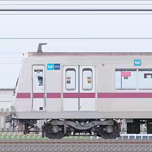東京メトロ8000系8105