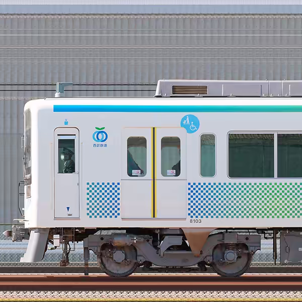 西武8000系8103編成（2位側）