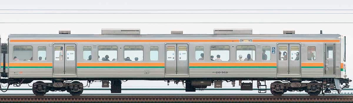 JR東海211系クハ210-5031山側の側面写真