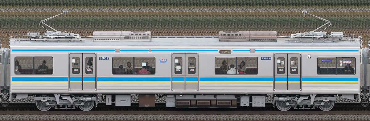 千葉ニュータウン鉄道9800形9802（集電装置交換後）海側の側面写真