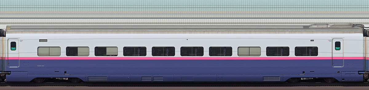 JR東日本E2系E226-1414山側の側面写真