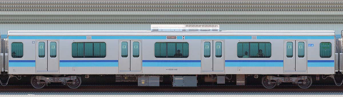 JR東日本E231系モハE230-812海側の側面写真