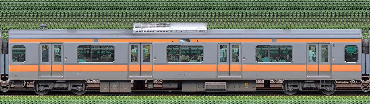 JR東日本E233系モハE232-13山側の側面写真