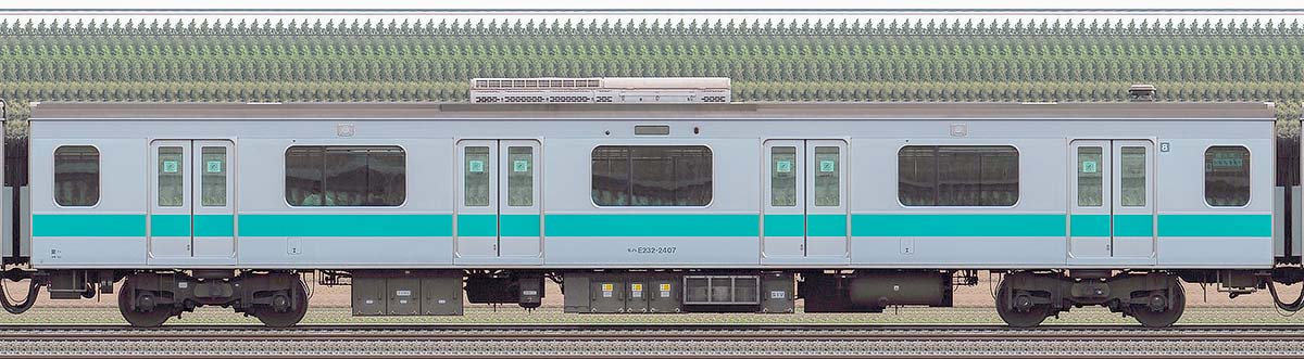JR東日本E233系2000番台モハE232-2407山側の側面写真