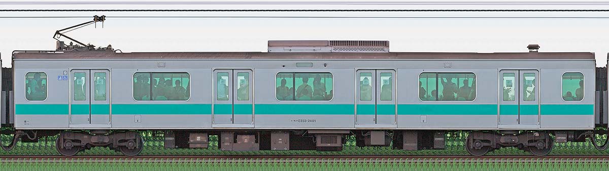 JR東日本E233系2000番台モハE233-2401海側の側面写真