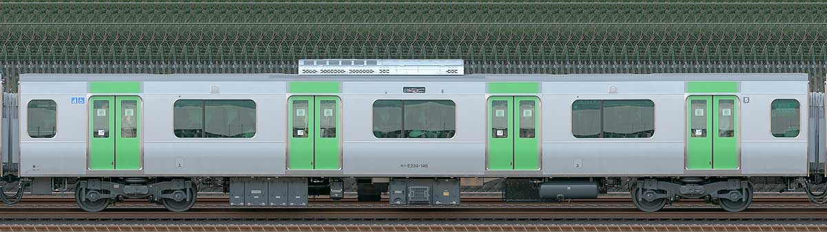 JR東日本E235系モハE234-146山側（東京駅基準）の側面写真