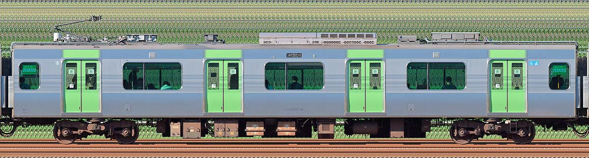 JR東日本E235系モハE235-36（架線状態監視装置搭載車）海側（東京駅基準）の側面写真