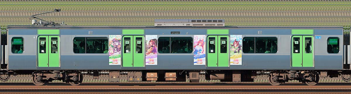 JR東日本E235系モハE235-82「ウマ娘 プリティーダービー」2周年記念ラッピング海側（東京駅基準）の側面写真