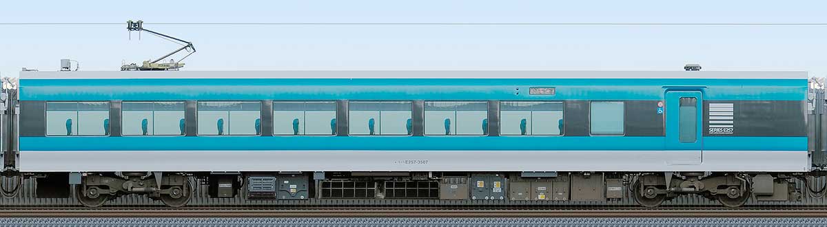 JR東日本E257系モハE257-3507山側の側面写真