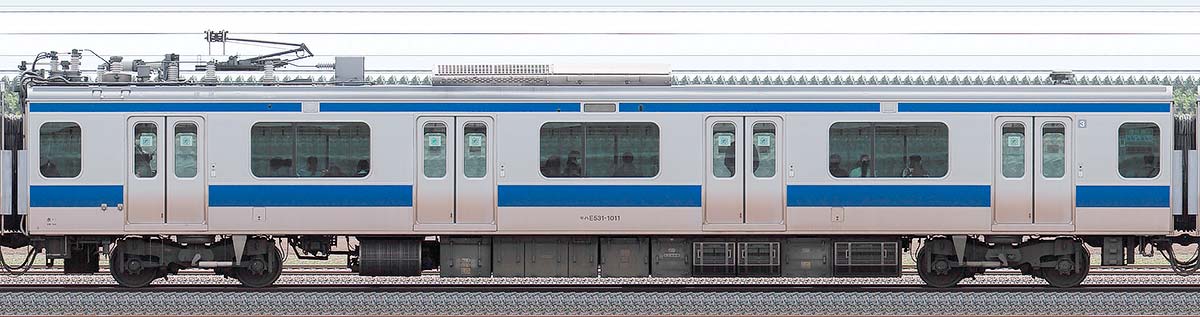 JR東日本E531系モハE531-1011山側の側面写真