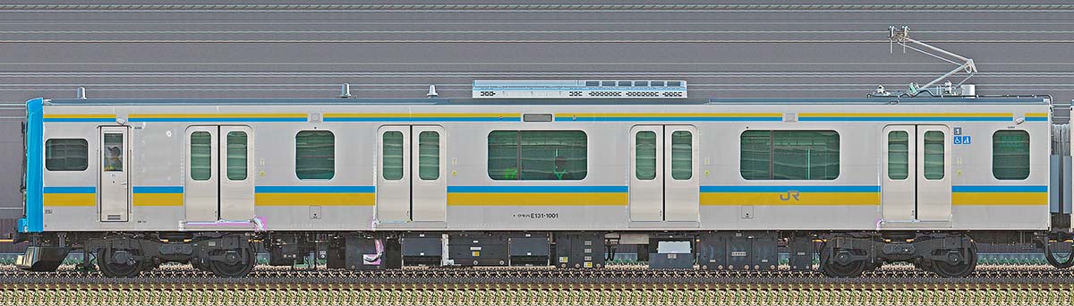 JR東日本E131系1000番台クモハE131-1001山側の側面写真