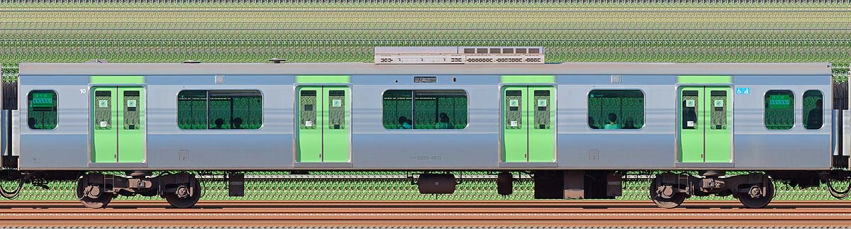 JR東日本E235系サハE235-4611海側（東京駅基準）の側面写真