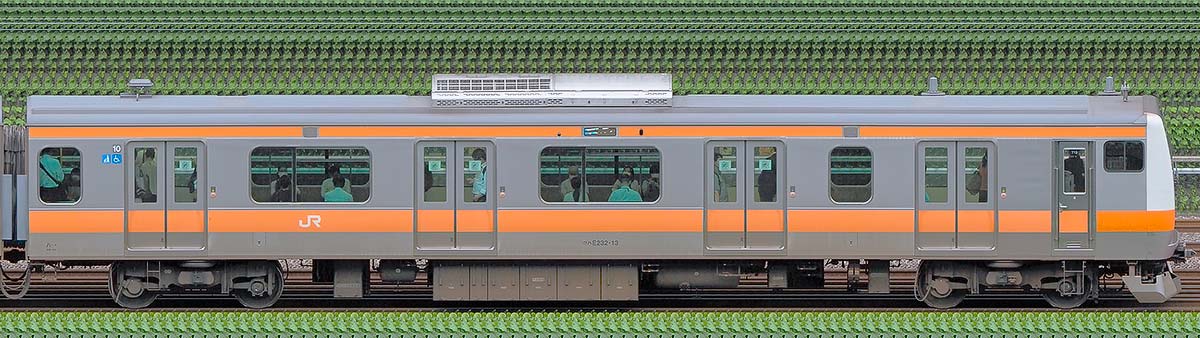 JR東日本E233系クハE232-13山側の側面写真