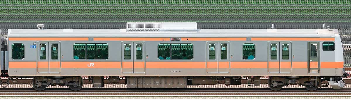 JR東日本E233系クハE232-48山側の側面写真