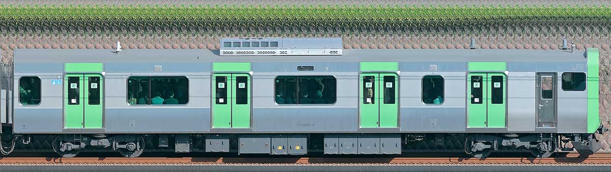 JR東日本E235系クハE234-12山側（東京駅基準）の側面写真