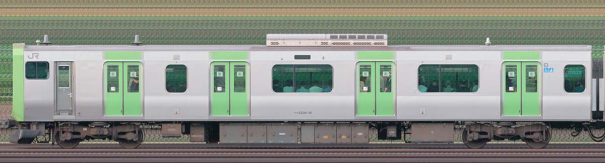 JR東日本E235系クハE234-18(2025年)海側(東京駅基準)の側面写真