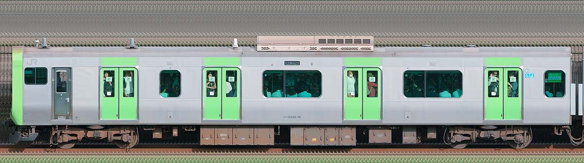 JR東日本E235系クハE235-18(2025年)山側(東京駅基準)の側面写真