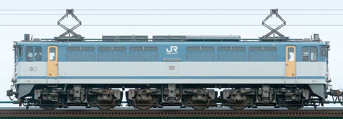 JR貨物EF65形EF65 2094号機1エンド側の側面写真