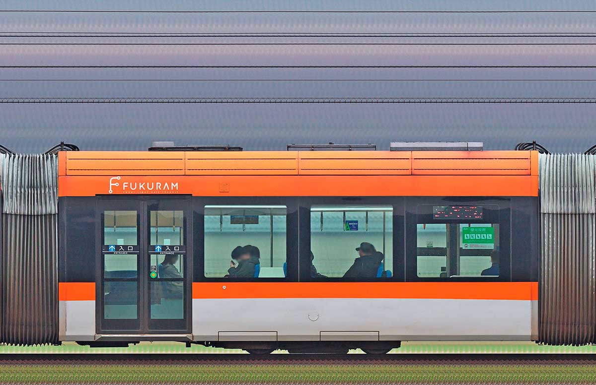 福井鉄道F1000形「FUKURAM」F1001-2山側の側面写真