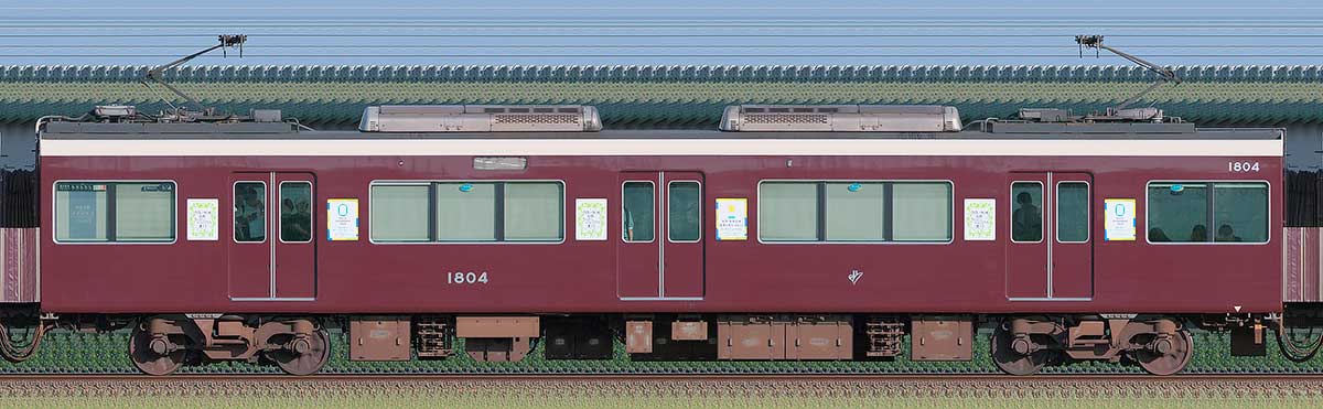 阪急1300系「カーボンニュートラル運行」ラッピングC#1804西側の側面写真