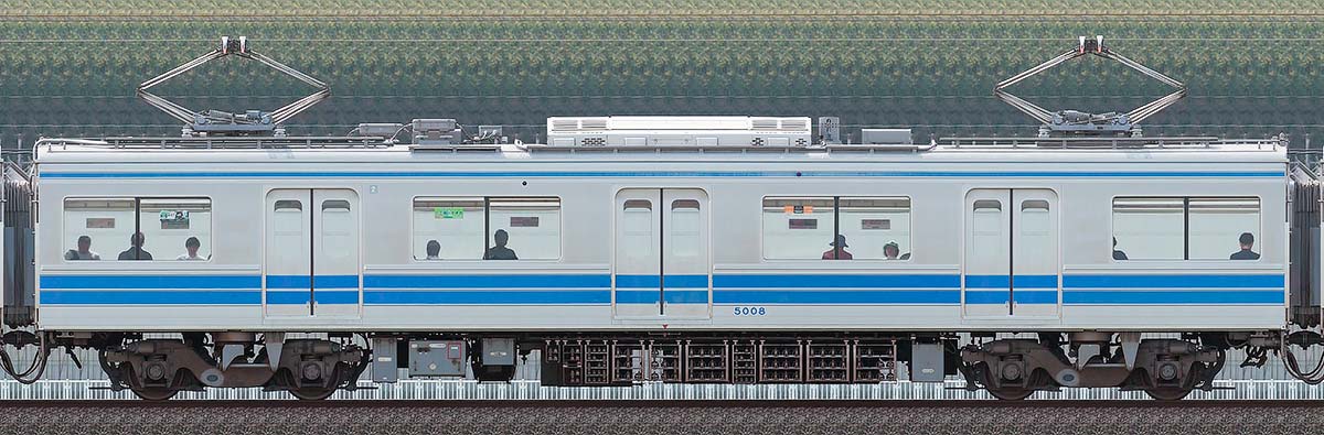伊豆箱根鉄道5000系モハ5008海側の側面写真