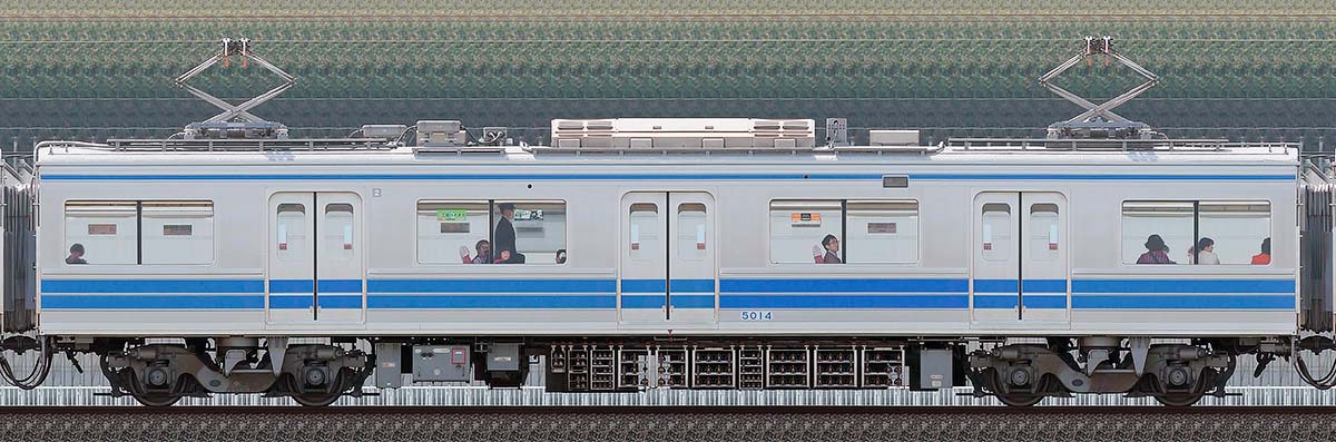 伊豆箱根鉄道5000系モハ5014海側の側面写真