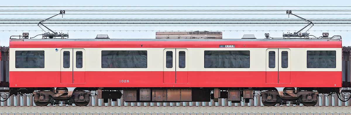 京急電鉄 新1000形（2次車）サハ1026海側の側面写真