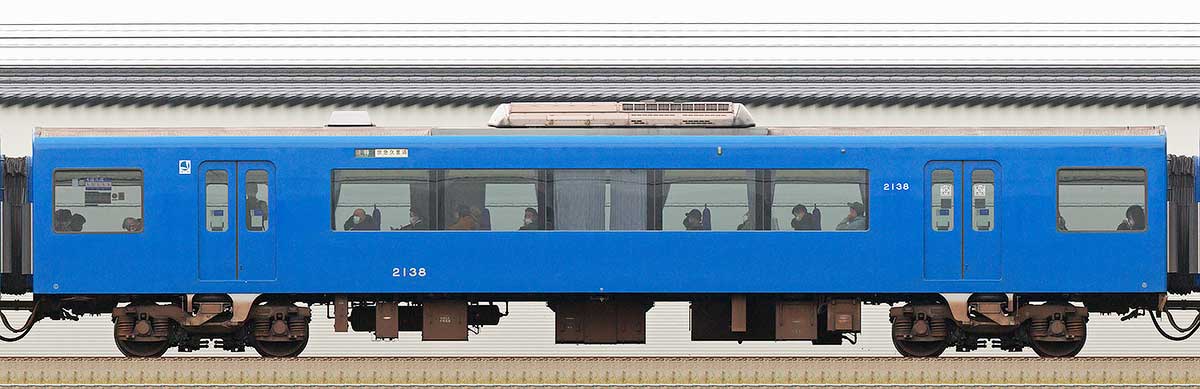 京急電鉄2100形（2次車）「KEIKYU BLUE SKY TRAIN」サハ2138海側の側面写真