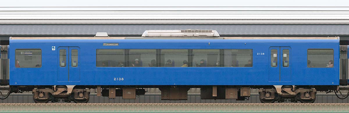 京急電鉄2100形（2次車）「KEIKYU BLUE SKY TRAIN」サハ2138（2025年）海側の側面写真