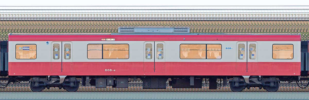 京急電鉄600形（4次車）サハ608-6海側の側面写真
