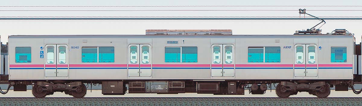 京王9000系デハ9040山側の側面写真
