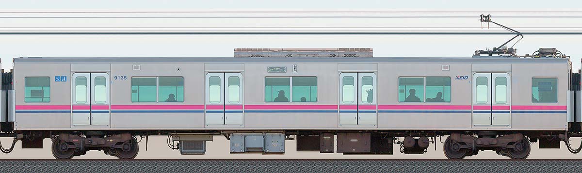 京王9000系デハ9135（リニューアル車）山側の側面写真
