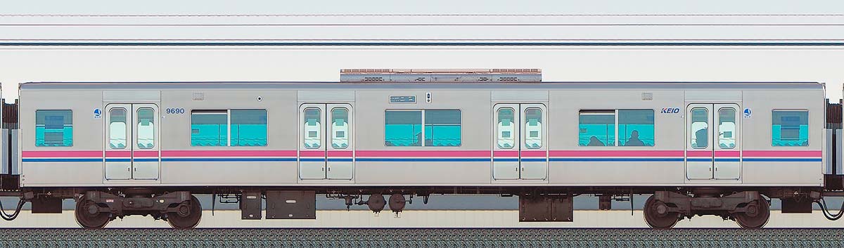 京王9000系サハ9690山側の側面写真