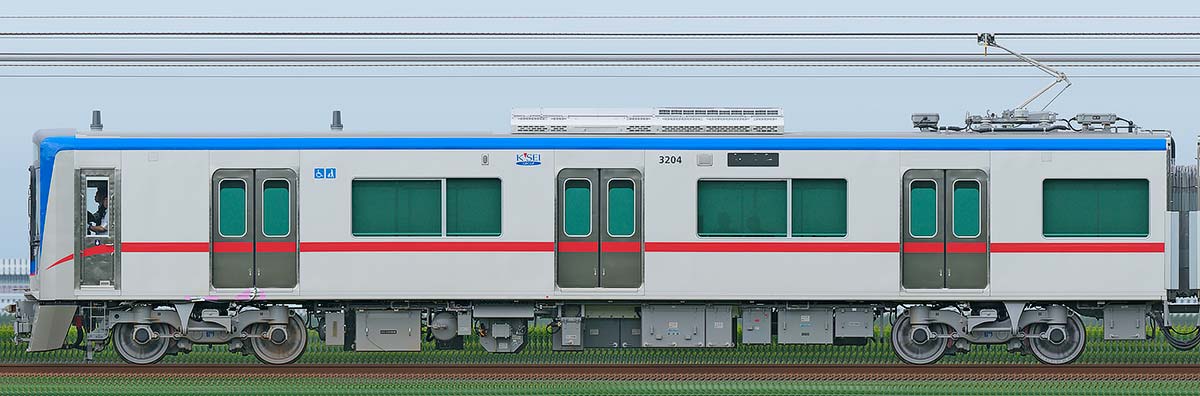 京成3200形（1次車）3204海側の側面写真