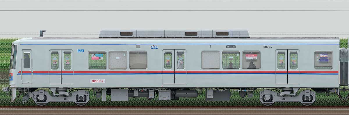 京成8800形クハ8807-6海側の側面写真