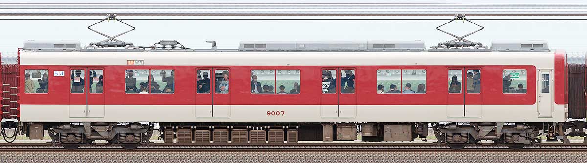 近鉄9000系モ9007山側の側面写真