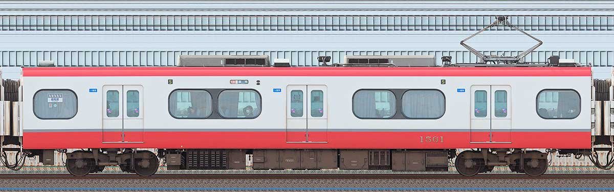 名鉄1200系「パノラマsuper」(2次車)モ1561(リニューアル車)山側の側面写真