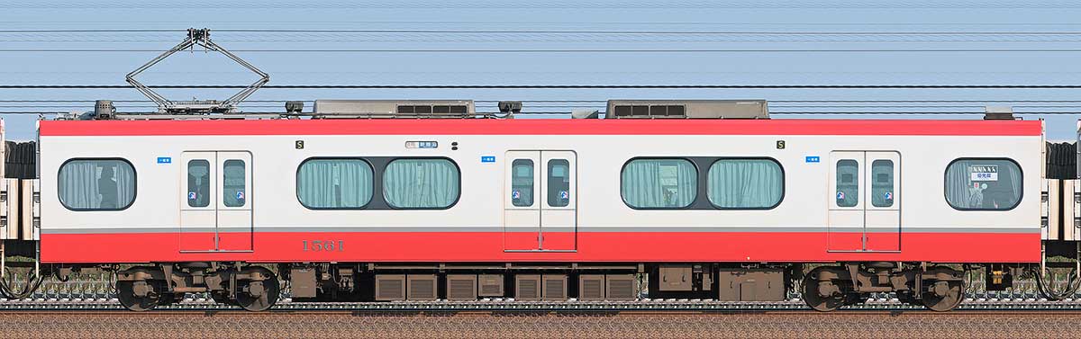 名鉄1200系「パノラマsuper」(2次車)モ1561(リニューアル車)海側の側面写真