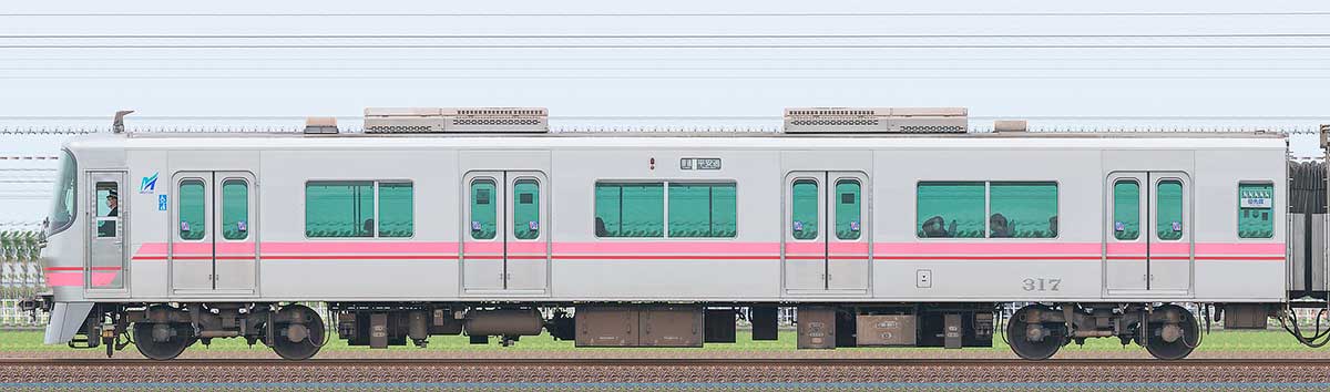 名鉄300系ク317山側の側面写真
